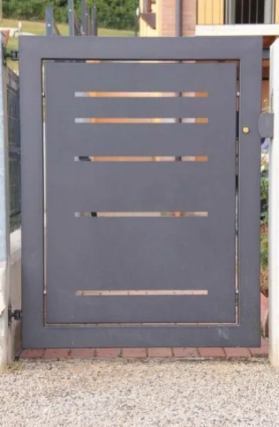 Porti din Tabla Model 7