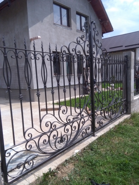 Porti Fier Forjat Model 27