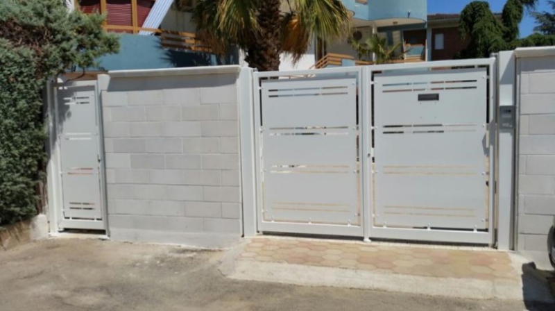 Porti din Tabla Model 33