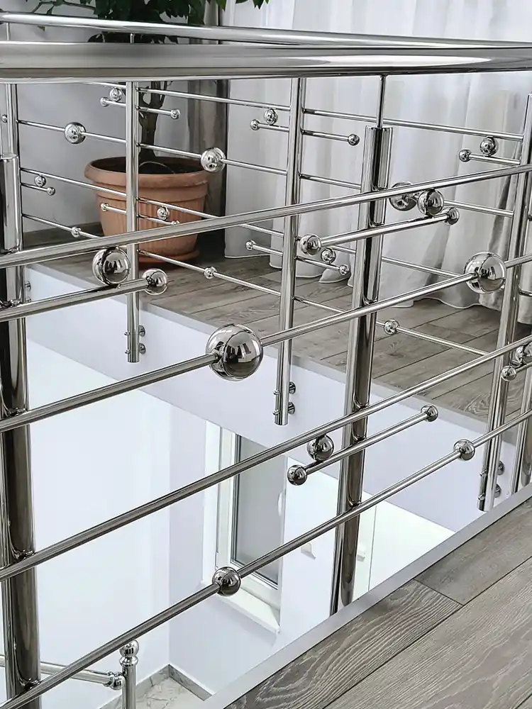 Balustradă inox cu model - lucrare Real Inox 23