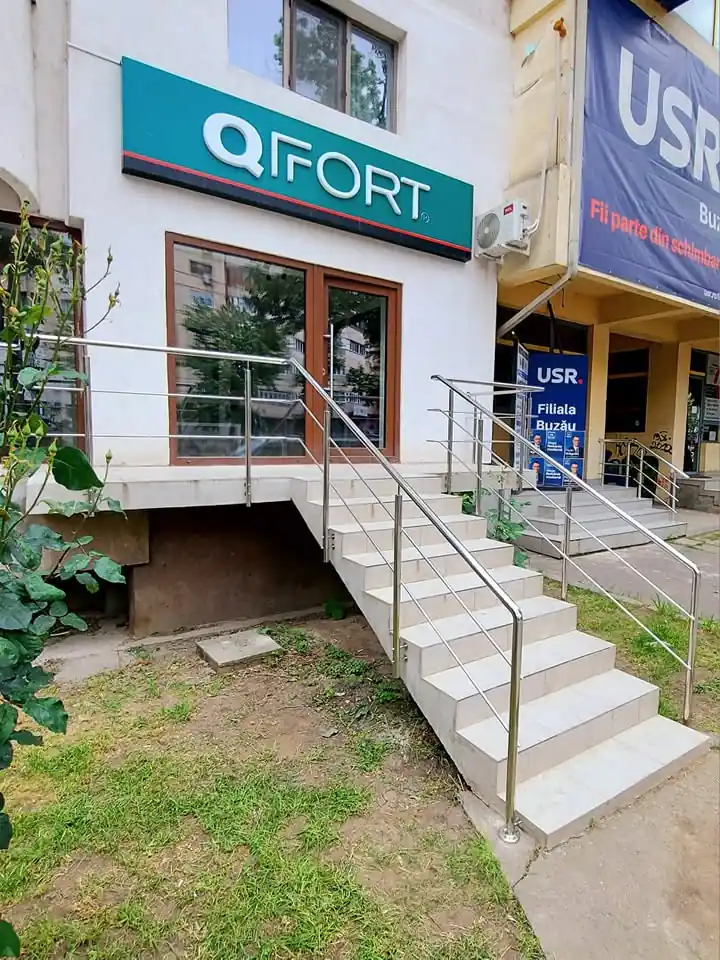 Balustradă inox scări exterioare - lucrare Real Inox 14