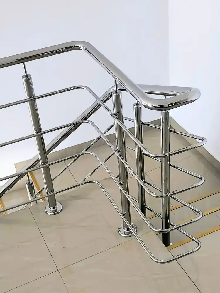 Balustradă inox scări interioare - lucrare Real Inox 31