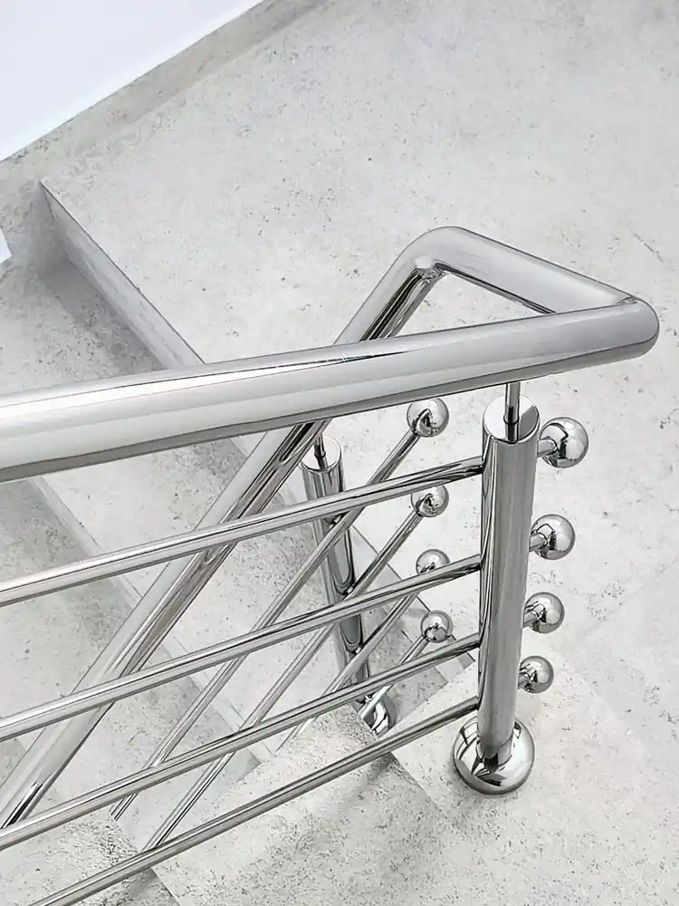 Balustradă inox modernă - lucrare Real Inox 32