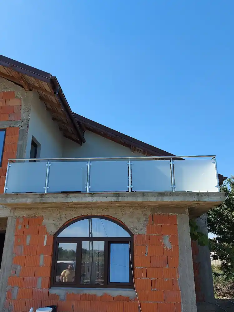 Balustradă inox cu sticlă securizată - lucrare Real Inox 14