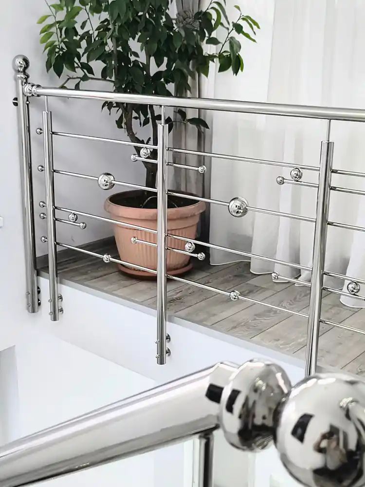 Balustradă inox cu model - lucrare Real Inox 29