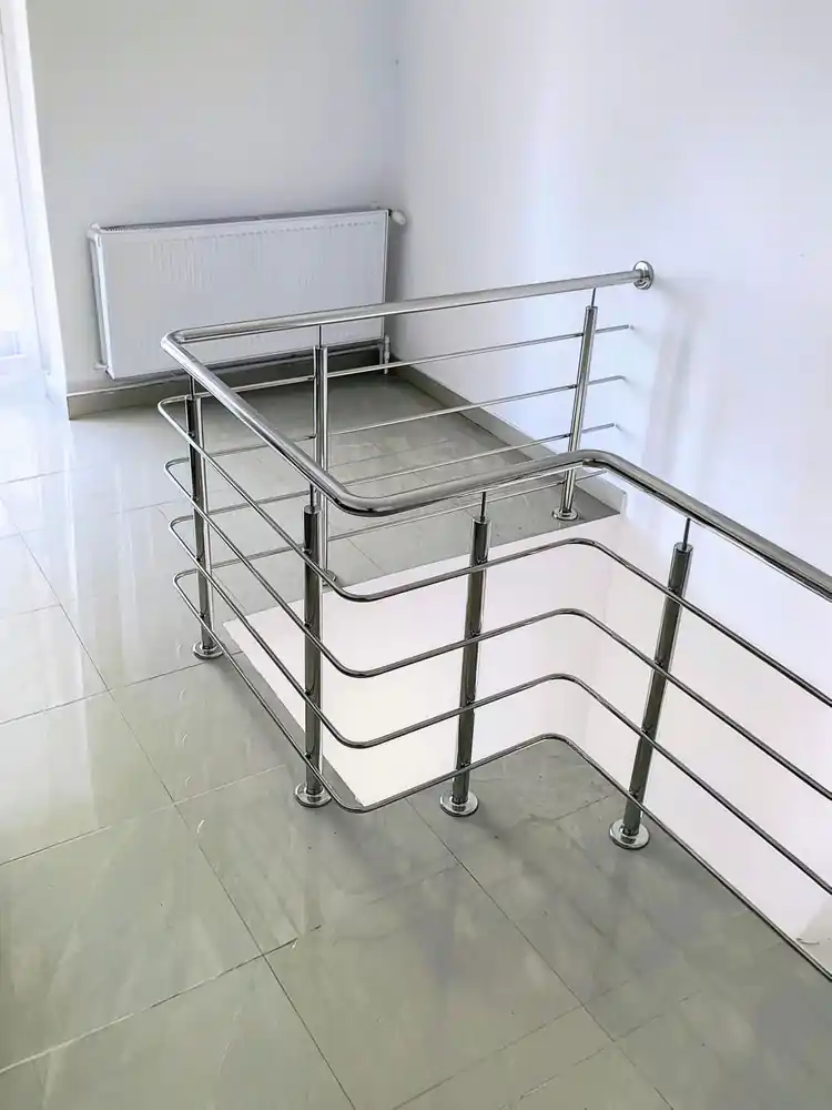 Balustradă inox cu model - lucrare Real Inox 32