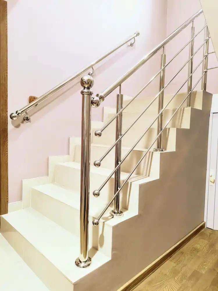 Balustradă inox modernă - lucrare Real Inox 30