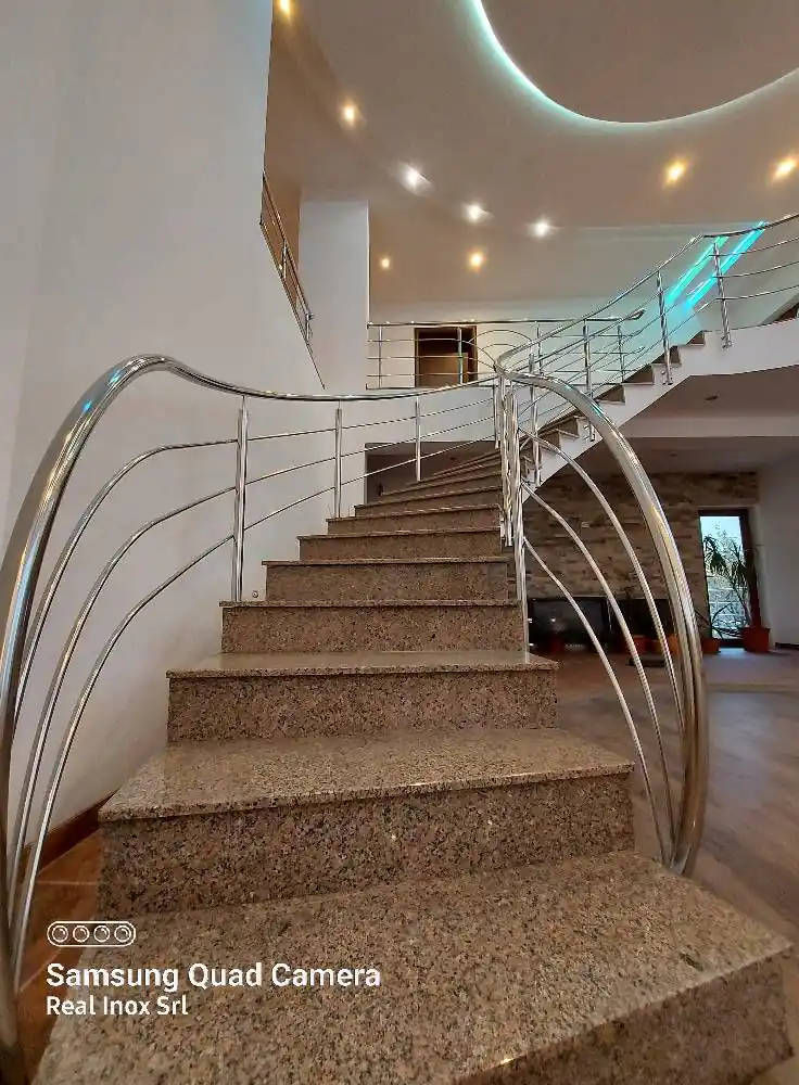 Balustradă inox modernă - lucrare Real Inox 3