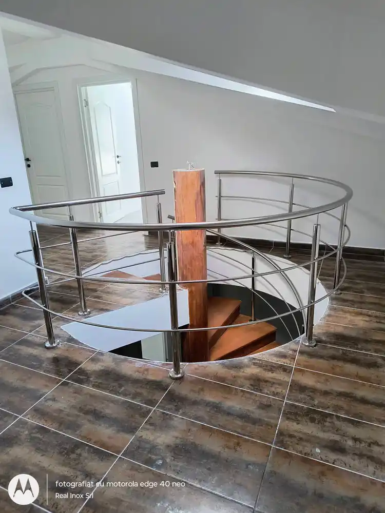 Balustradă inox scări interioare - lucrare Real Inox 48