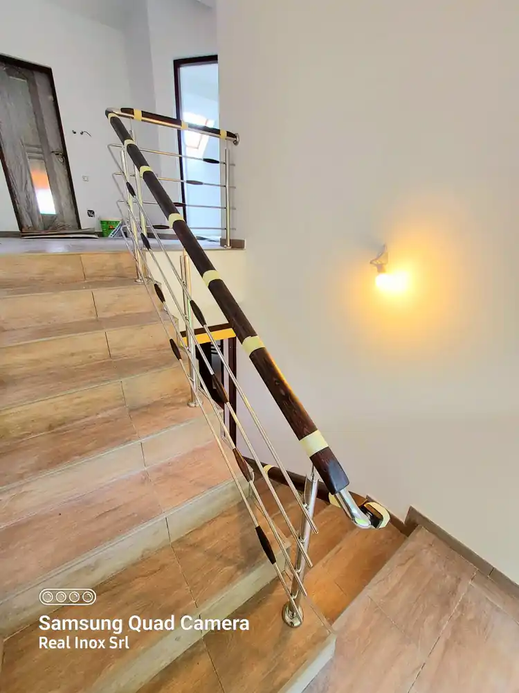 Balustradă inox modernă - lucrare Real Inox 8