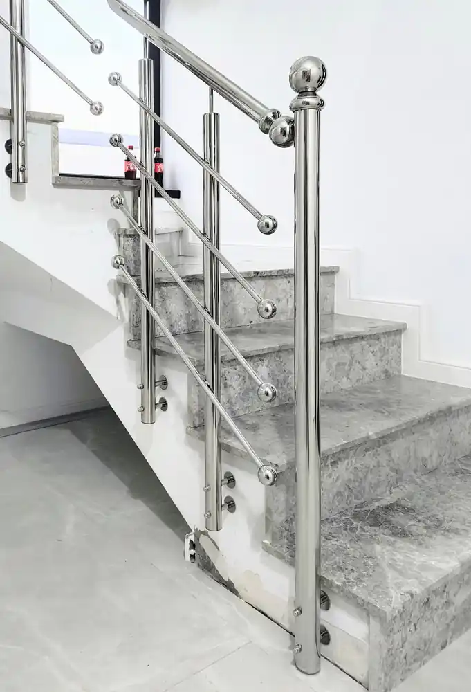 Balustradă inox scări interioare - lucrare Real Inox 20